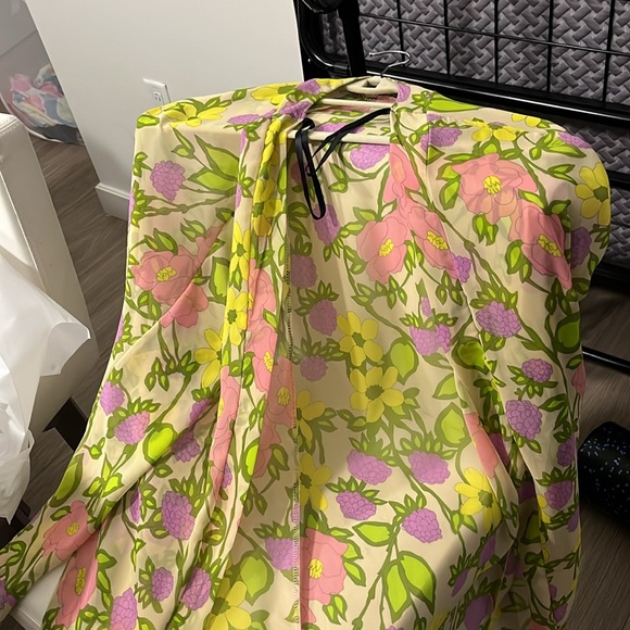Honey punch floral kimono bought at a local boutique in Charleston, SC - Picture 2 of 5
